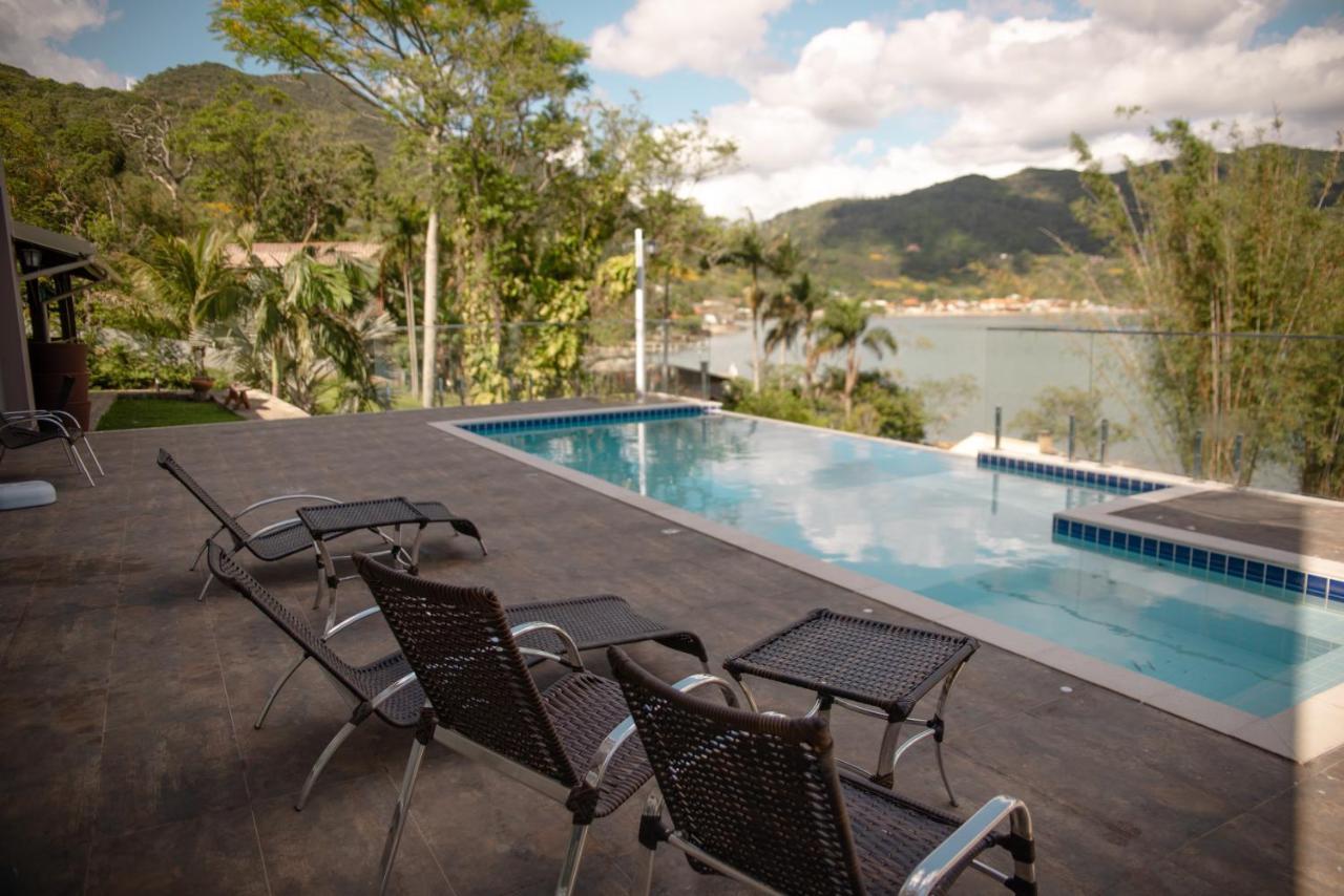 Paraiso Da Enseada De Brito *